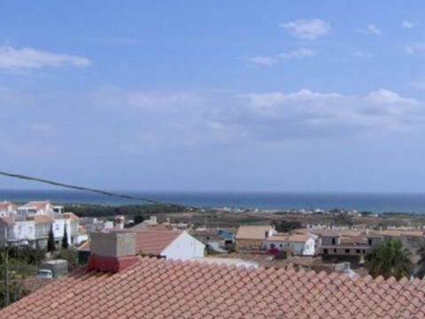 img_R2126747_46nag33op0j0