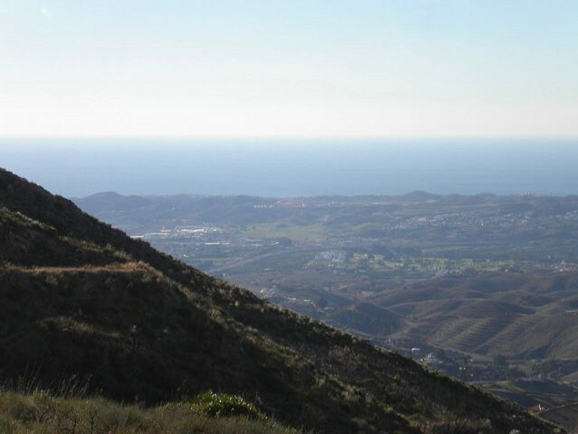 Valtocado, Costa del Sol, Málaga, Espanja - Juoni - Asuin