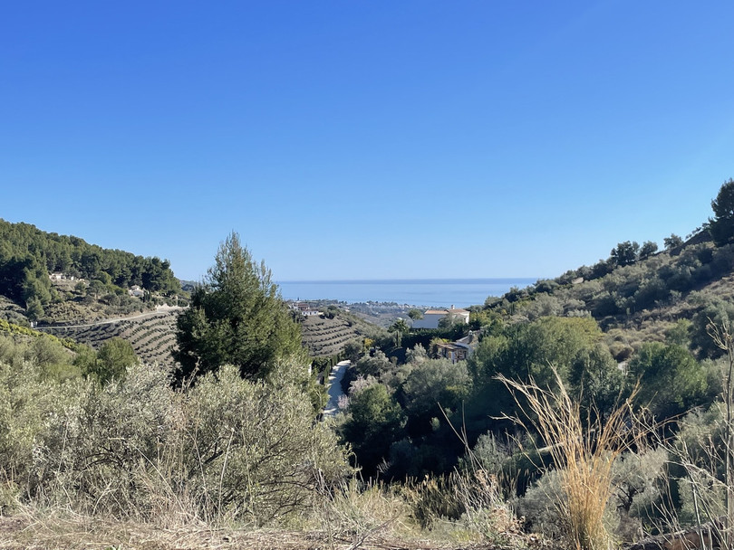 Frigiliana, Costa del Sol East, Málaga, Espanja - Juoni - Maa