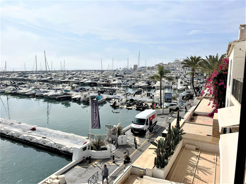 Puerto Banús, Costa del Sol, Málaga, Espanja - Huoneisto - Keskikerros